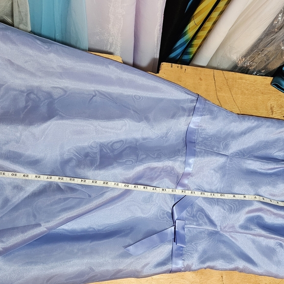 Elegant Strapless Blue Dress with Floral Details - Picture 8 of 13